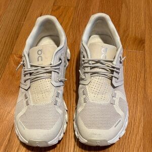 On Running Light Gray Athletic Shoes